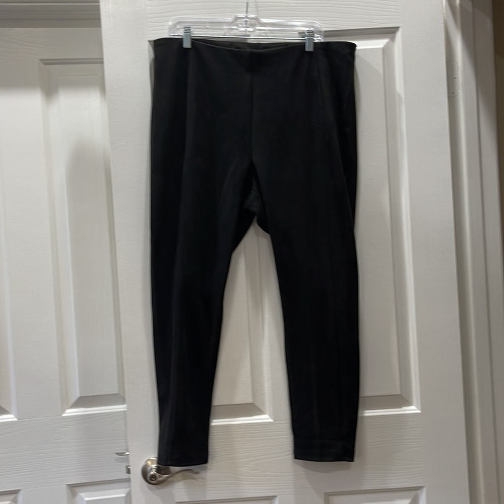 T Tahari women’s pant